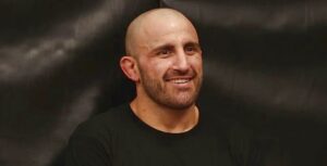 Александр Волкановски